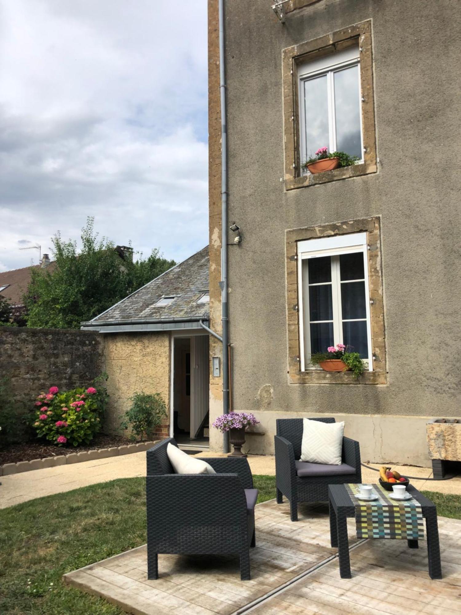 Appartement Paul Verlaine Carignan Bagian luar foto